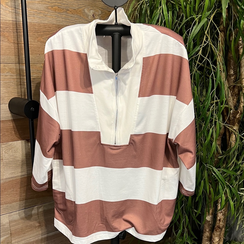 Brown and white striped 1/4 lightweight pullover. L